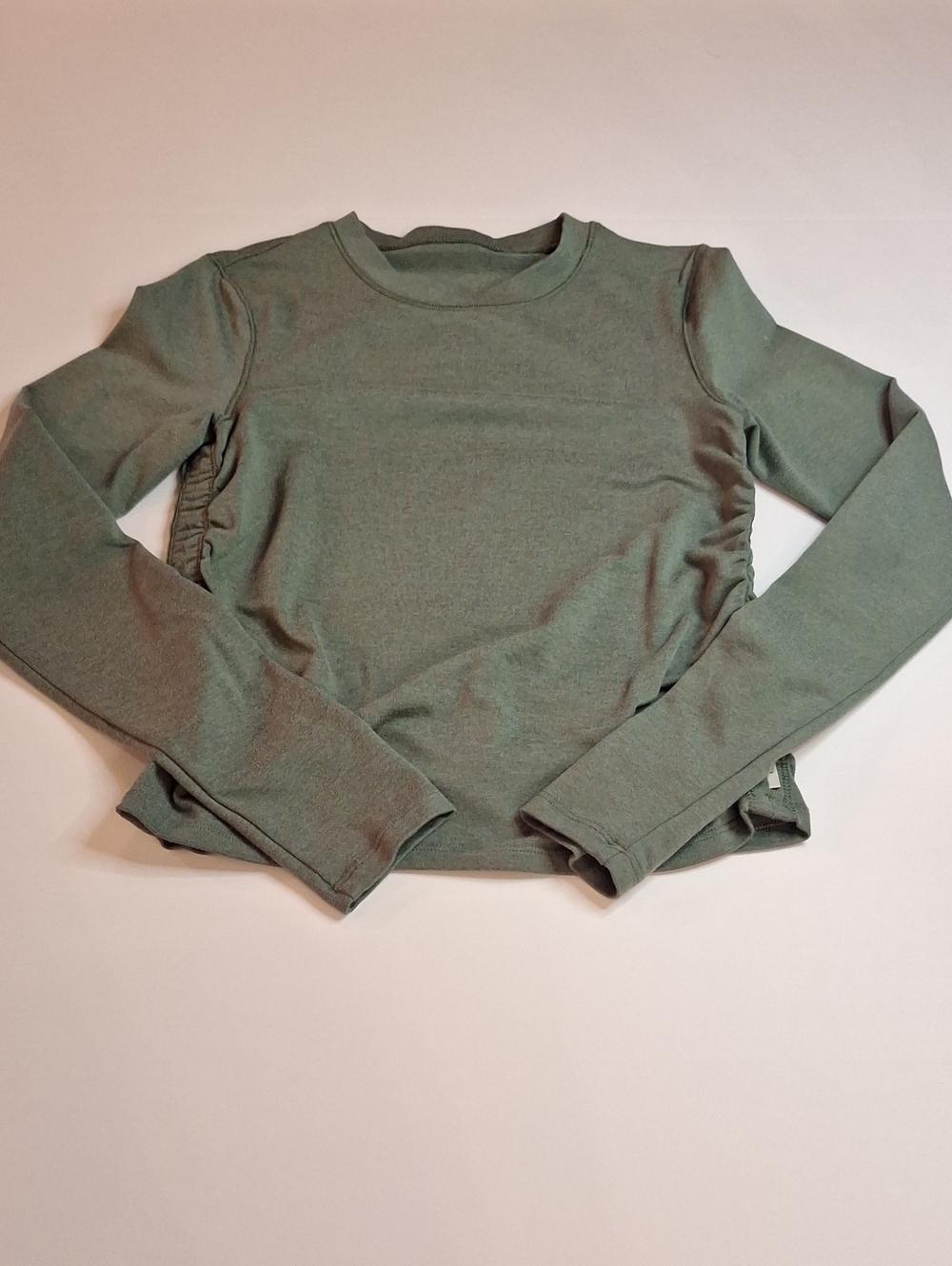 #921 Vuori Rouched Side Long Sleeve Approximate Size  XS